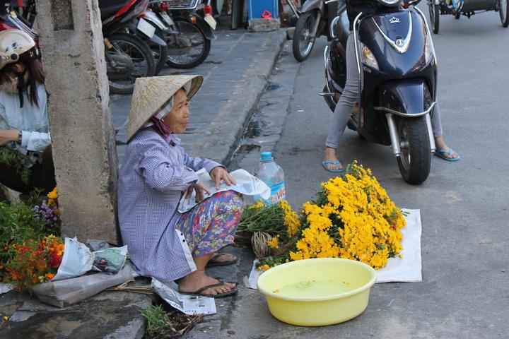 4 kiểu chân váy hết thời, - Cảm hứng video marketing từ Hotspot Matrix